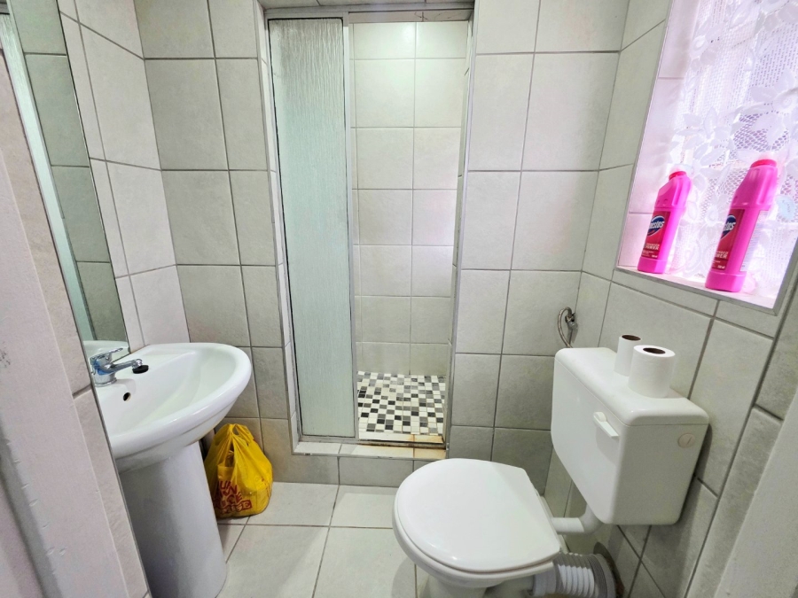 11 Bedroom Property for Sale in Brandwag Free State